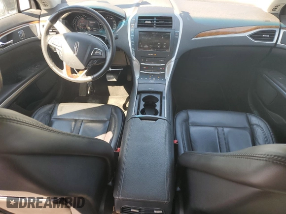 2014 Lincoln MKZ with VIN 3LN6L2G99ER836393, listed as a Copart auction lot 50190495 with 134,231 mi miles and Salvage title. Bid and sale history available at DreamBid. Image 8.