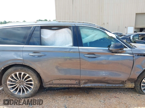 2022 Lincoln Aviator Reserve with VIN 5LM5J7WC7NGL00526, listed as a IAAI auction lot 42621456 with 55,708 mi miles and . Bid and sale history available at DreamBid. Image 12.