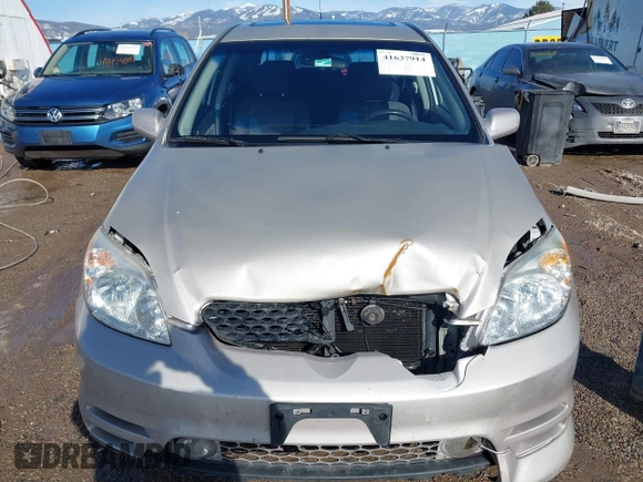 2003 Toyota Matrix Std with VIN 2T1KR32E53C051738, listed as a IAAI auction lot 41637914 with 195,006 mi miles. Bid and sale history available at carsss.com. Image 12.