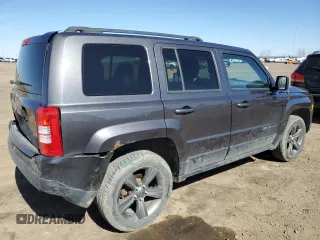 2015 Jeep Patriot High Altitude with VIN 1C4NJRAB7FD311725, listed as a Copart auction lot 55309675 with 185,560 mi miles and Salvage Title. Bid and sale history available at carsss.com. Image 3.
