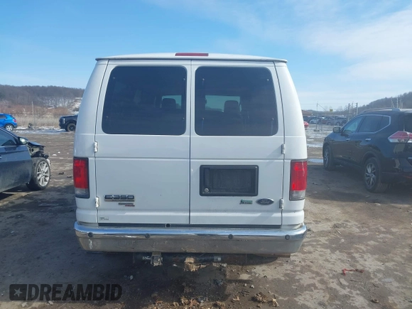 2014 Ford Econoline Passenger XL with VIN 1FBNE3BL2EDB06549, listed as a IAAI auction lot 41599964 with 197,921 mi miles. Bid and sale history available at carsss.com. Image 16.