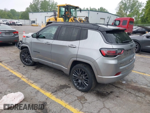 2022 Jeep Compass Limited with VIN 3C4NJDCB0NT108670, listed as a IAAI auction lot 42379451 with 42,170 mi miles and . Bid and sale history available at DreamBid. Image 3.
