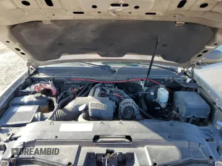 2008 Chevrolet Suburban 2LT with VIN 3GNFC16048G242593, listed as a Copart auction lot 52444085 with 205,159 mi miles and Salvage title. Bid and sale history available at DreamBid. Image 12.