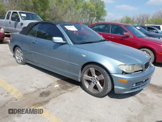 2004 BMW 3 Series 325Ci with VIN WBABW33454PL25129, listed as a IAAI auction lot 42027355 with 124,681 mi miles. Bid and sale history available at carsss.com. Image 1.