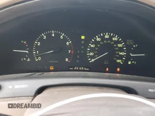 1996 Lexus LS 400 z VIN JT8BH22F8T0048301, wystawiony jako Copart lot #61438155 z przebiegiem 231 691 mil mil oraz Czysty tytuł • Clean title. Historia ofert i sprzedaży dostępna na DreamBid. Obrazek 9.