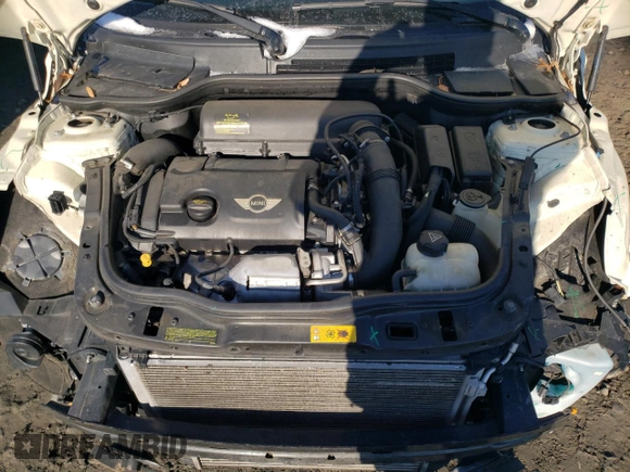 2014 MINI Convertible S z VIN WMWZP3C58ET707569, wystawiony jako Copart lot #42129485 z przebiegiem 62 343 mil mil oraz Szkoda całkowita • Salvage title. Historia ofert i sprzedaży dostępna na DreamBid. Obrazek 11.
