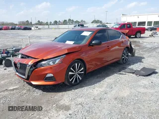 2019 Nissan Altima SR with VIN 1N4BL4CV8KC201828, listed as a IAAI auction lot 41728892 with 124,879 mi miles and . Bid and sale history available at carsss.com. Image 17.