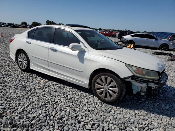 2014 Honda Accord Sedan EX-L with VIN 1HGCR3F89EA025208, listed as a Copart auction lot 52978245 with 115,373 mi miles and Salvage Title. Bid and sale history available at carsss.com. Image 4.