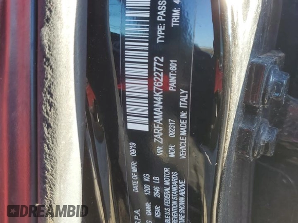 2019 Alfa Romeo Giulia z VIN ZARFAMAN4K7622772, wystawiony jako Copart lot #55380795 z przebiegiem Nie podano mil oraz Szkody całkowita. Historia ofert i sprzedaży dostępna na DreamBid. Obrazek 13.