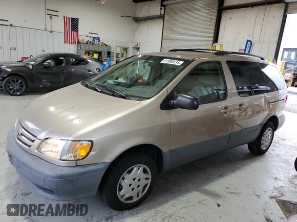 2003 Toyota Sienna LE with VIN 4T3ZF13C03U520118, listed as a Copart auction lot 81980534 with 234,880 mi miles and Salvage Title. Bid and sale history available at carsss.com. Image 1.