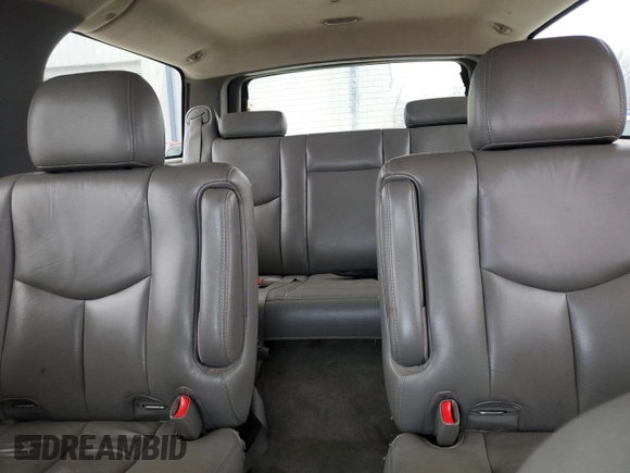 2005 Chevrolet Suburban Z71 with VIN 3GNFK16Z95G243171, listed as a Copart auction lot 43341255 with 273,083 mi miles and Clean Title. Bid and sale history available at carsss.com. Image 10.