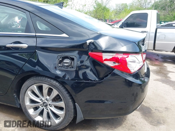 2013 Hyundai Sonata Limited with VIN 5NPEC4AC5DH627783, listed as a IAAI auction lot 42092403 with 93,080 mi miles and . Bid and sale history available at DreamBid. Image 17.