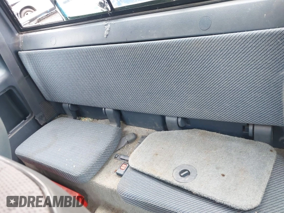 1994 Toyota Pickup z VIN 4TARN93P7RZ250278, wystawiony jako IAAI lot #41487303 z przebiegiem 119 875 mil mil oraz . Historia ofert i sprzedaży dostępna na DreamBid. Obrazek 8.