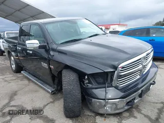 2017 Ram 1500 Big Horn z VIN 1C6RR7GT3HS700236, wystawiony jako IAAI lot #41730789 z przebiegiem 122 277 mil mil oraz . Historia ofert i sprzedaży dostępna na DreamBid. Obrazek 1.