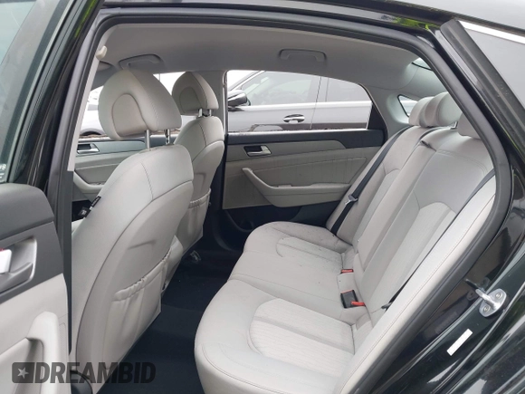 2016 Hyundai Sonata Hybrid SE with VIN KMHE24L13GA027768, listed as a IAAI auction lot 42043333 with 46,322 mi miles. Bid and sale history available at carsss.com. Image 8.