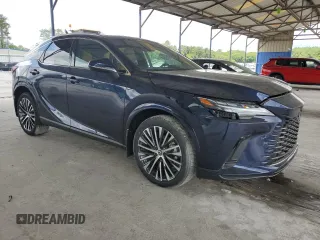 2024 Lexus RX with VIN 2T2BBMCA9RC035438, listed as a Copart auction lot 61717824 with 3 mi miles and Salvage Title. Bid and sale history available at carsss.com. Image 4.