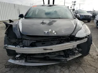 2023 Tesla Model 3 z VIN 5YJ3E1EA7PF460323, wystawiony jako Copart lot #44800265 z przebiegiem 47 702 mil mil oraz Nie do naprawy • Non repairable. Historia ofert i sprzedaży dostępna na DreamBid. Obrazek 5.