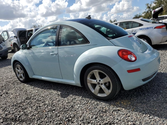 2010 Volkswagen New Beetle Coupe with VIN 3VWRW3AG0AM022062, listed as a Copart auction lot 79845404 with 0 mi miles and Salvage Title. Bid and sale history available at carsss.com. Image 2.
