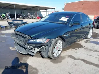 2017 Jaguar XF 35t Prestige with VIN SAJBE4BV0HCY47218, listed as a IAAI auction lot 41040063 with 100,823 mi miles. Bid and sale history available at carsss.com. Image 19.