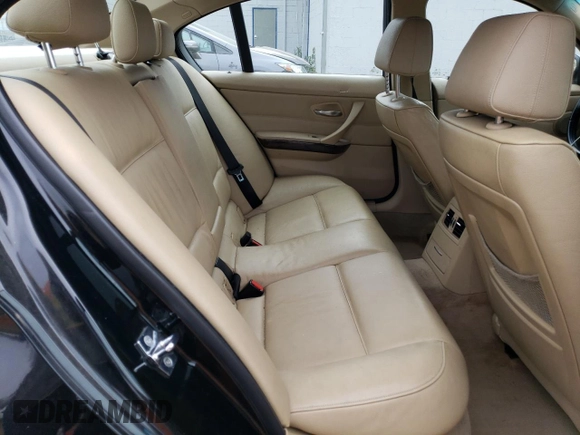 2006 BMW 3 Series 325xi with VIN WBAVD13536KV13065, listed as a Copart auction lot 81038394 with 0 mi miles and Salvage Title. Bid and sale history available at carsss.com. Image 10.