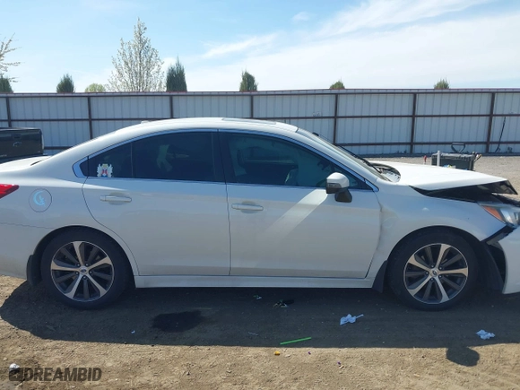 2015 Subaru Legacy 2.5i Limited with VIN 4S3BNAL66F3011270, listed as a IAAI auction lot 42047227 with 172,473 mi miles. Bid and sale history available at carsss.com. Image 14.