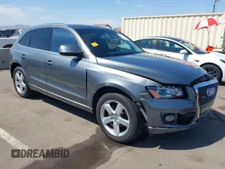 2012 Audi Q5 2.0T Premium Plus with VIN WA1LFAFP1CA127032, listed as a IAAI auction lot 41975841 with 173,719 mi miles. Bid and sale history available at carsss.com. Image 1.