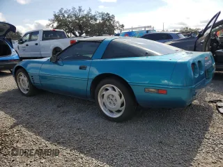 1992 Chevrolet Corvette with VIN 1G1YY23P1N5114172, listed as a Copart auction lot 44402695 with 0 mi miles and Salvage Title. Bid and sale history available at carsss.com. Image 2.