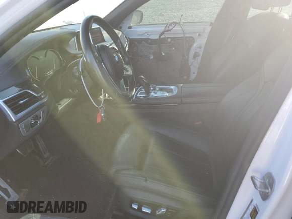 2019 BMW 7 Series 740i с VIN WBA7E2C51KB218262, выставлен на аукционе Copart как лот 52755095 с пробегом 55 082 миль миль и Списание • Salvage title. История ставок и продаж доступна на DreamBid. Изображение 7.