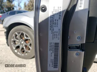 2018 Chrysler 300 S z VIN 2C3CCAGG8JH267272, wystawiony jako Copart lot #49331875 z przebiegiem 70 691 mil mil oraz Szkoda całkowita • Salvage title. Historia ofert i sprzedaży dostępna na DreamBid. Obrazek 13.