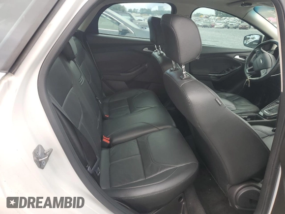 2016 Ford Focus Titanium with VIN 1FADP3N22GL292399, listed as a Copart auction lot 63033385 with 180,653 mi miles and Clean title. Bid and sale history available at DreamBid. Image 10.