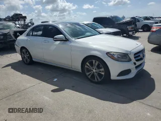 2016 Mercedes-Benz C 300 с VIN 55SWF4JB3GU173599, выставлен на аукционе Copart как лот 64258595 с пробегом 137 723 миль миль и Списание • Salvage title. История ставок и продаж доступна на DreamBid. Изображение 4.