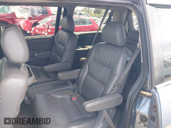 2007 Honda Odyssey EX-L with VIN 5FNRL38747B105430, listed as a IAAI auction lot 41841005 with 286,605 mi miles. Bid and sale history available at carsss.com. Image 8.