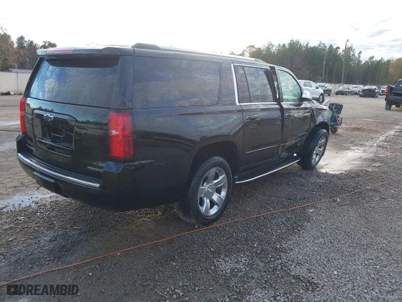 2020 Chevrolet Suburban Premier with VIN 1GNSCJKC0LR121728, listed as a IAAI auction lot 41105003 with 43,820 mi miles. Bid and sale history available at carsss.com. Image 4.