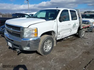 2007 Chevrolet Silverado 2500HD LT w/1LT with VIN 1GCHK23667F534670, listed as a IAAI auction lot 41484921 with 300,834 mi miles. Bid and sale history available at carsss.com. Image 19.