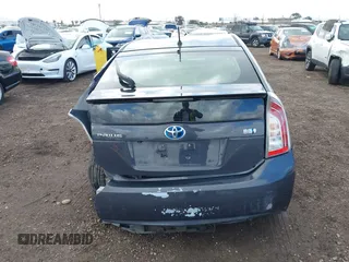 2015 Toyota Prius Four with VIN JTDKN3DU1F0398370, listed as a IAAI auction lot 41925595 with 130,131 mi miles. Bid and sale history available at carsss.com. Image 17.