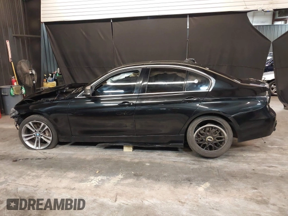 2015 BMW 3 Series 335i xDrive with VIN WBA3B9G55FNR93551, listed as a IAAI auction lot 40905863 with 95,000 mi miles and . Bid and sale history available at carsss.com. Image 13.