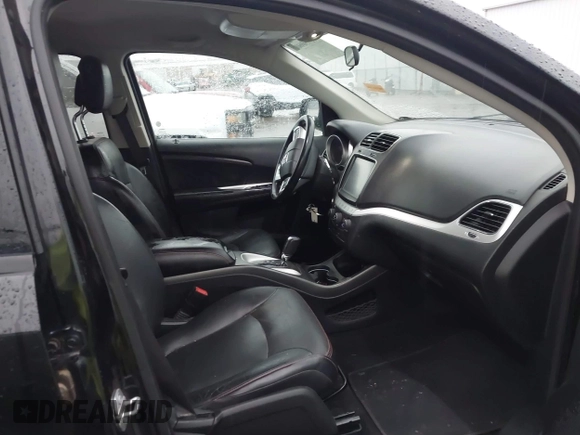 2018 Dodge Journey GT z VIN 3C4PDDEG1JT464158, wystawiony jako IAAI lot #41930602 z przebiegiem 111 954 mil mil oraz . Historia ofert i sprzedaży dostępna na DreamBid. Obrazek 5.