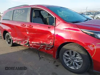 2022 Toyota Sienna LE z VIN 5TDKRKEC0NS093524, wystawiony jako IAAI lot #41784023 z przebiegiem 40 887 mil mil oraz . Historia ofert i sprzedaży dostępna na DreamBid. Obrazek 6.