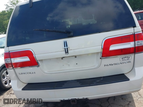 2008 Lincoln Navigator with VIN 5LMFU28548LJ07615, listed as a IAAI auction lot 42144851 with 348,378 mi miles and . Bid and sale history available at DreamBid. Image 15.
