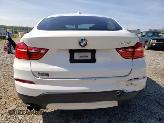 2015 BMW X4 xDrive28i with VIN 5UXXW3C57F0M88277, listed as a Copart auction lot 61388634 with 110,962 mi miles and Salvage title. Bid and sale history available at DreamBid. Image 6.