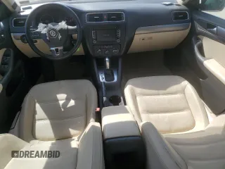 2013 Volkswagen Jetta TDI w/Premium с VIN 3VWLL7AJ5DM389660, выставлен на аукционе Copart как лот 53796405 с пробегом 82 151 миль миль и Чистый • Clean title. История ставок и продаж доступна на DreamBid. Изображение 8.