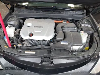 2015 Hyundai Sonata Hybrid Limited with VIN KMHEC4A40FA121325, listed as a IAAI auction lot 41976708 with 187,387 mi miles. Bid and sale history available at carsss.com. Image 10.