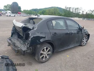 2012 Nissan Sentra 2.0 z VIN 3N1AB6AP2CL779344, wystawiony jako IAAI lot #42273763 z przebiegiem 85 887 mil mil oraz . Historia ofert i sprzedaży dostępna na DreamBid. Obrazek 4.