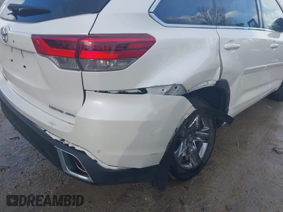 2017 Toyota Highlander Limited with VIN 5TDDZRFH7HS446499, listed as a IAAI auction lot 41681302 with 89,055 mi miles and . Bid and sale history available at DreamBid. Image 18.
