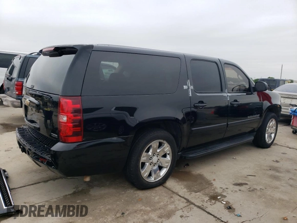 2008 Chevrolet Suburban 3LT with VIN 3GNFC16018G163592, listed as a Copart auction lot 43748935 with 268,220 mi miles and Salvage title. Bid and sale history available at DreamBid. Image 3.