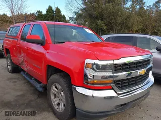 2018 Chevrolet Silverado 1500 LT with VIN 1GCVKREC3JZ170745, listed as a IAAI auction lot 41590416 with 124,577 mi miles. Bid and sale history available at carsss.com. Image 1.