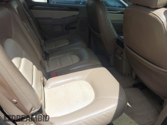 2004 Ford Explorer z VIN 1FMDU84W84UA81911, wystawiony jako IAAI lot #42536003 z przebiegiem 360 120 mil mil oraz . Historia ofert i sprzedaży dostępna na DreamBid. Obrazek 8.