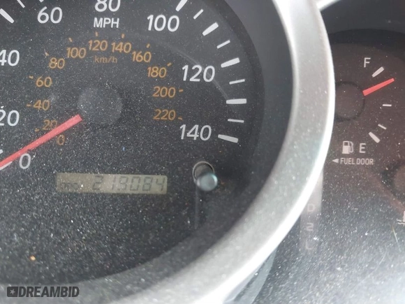 2007 Toyota Highlander with VIN JTEGD21A870161949, listed as a IAAI auction lot 41487972 with 219,084 mi miles. Bid and sale history available at carsss.com. Image 7.