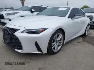 2021 Lexus IS 300 z VIN JTHCA1D27M5115858, wystawiony jako IAAI lot #42131418 z przebiegiem 17 069 mil mil oraz . Historia ofert i sprzedaży dostępna na DreamBid. Obrazek 21.