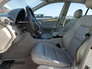 2005 Mercedes-Benz C 320 с VIN WDBRF64J35F573425, выставлен на аукционе Copart как лот 60815455 с пробегом 116 054 миль миль и Списание • Salvage title. История ставок и продаж доступна на DreamBid. Изображение 7.